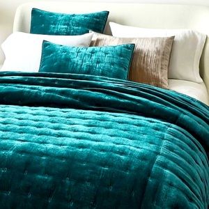 West Elm Velvet Full/Queen Quilt/Sham Set